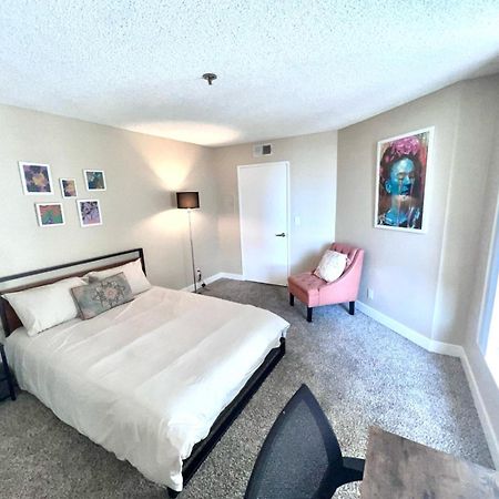 Hollywood Two Bedroom & Free Two Parking Spots Apartment Los Angeles Bagian luar foto