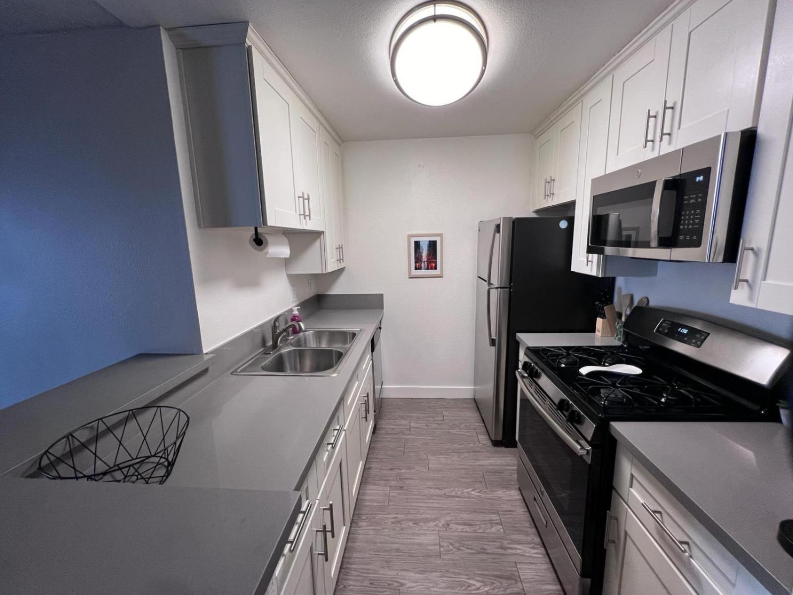 Hollywood Two Bedroom & Free Two Parking Spots Apartment Los Angeles Bagian luar foto